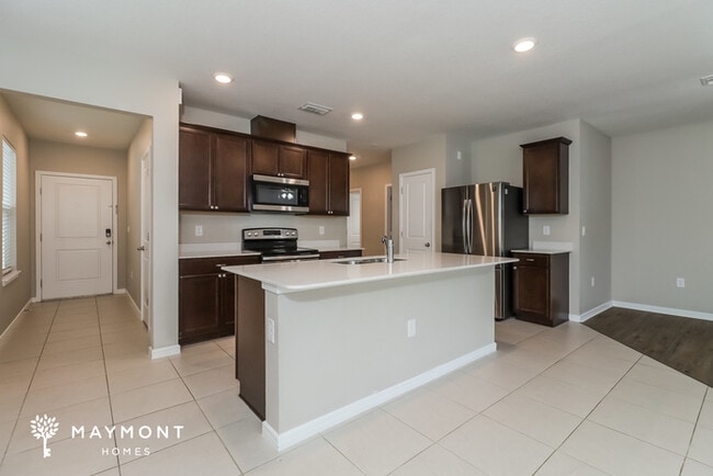 Building Photo - 29980 Marquette Ave