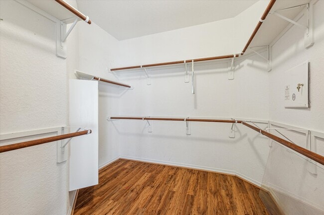 Building Photo - 6151 Galloway Ln