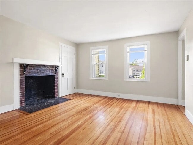 Building Photo - 27-29 Kilby St