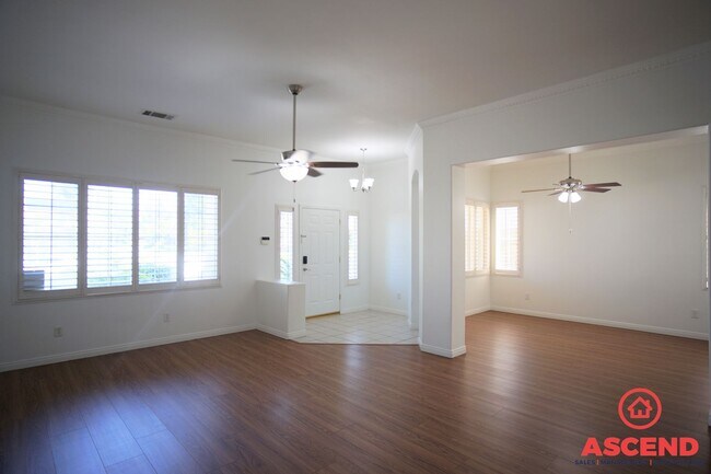 Building Photo - Beautiful Home Off of Coffee and Olive!