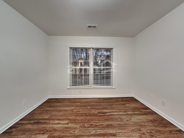 Building Photo - 4141 Autumn Cove Dr