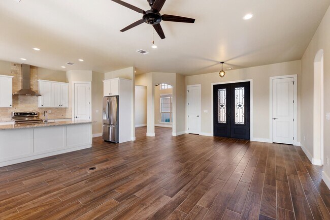 Building Photo - 204 Cat Canyon Rd
