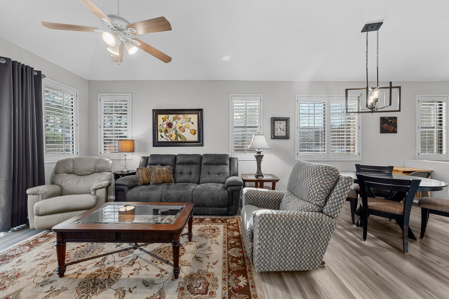 Building Photo - 3422 E University Dr