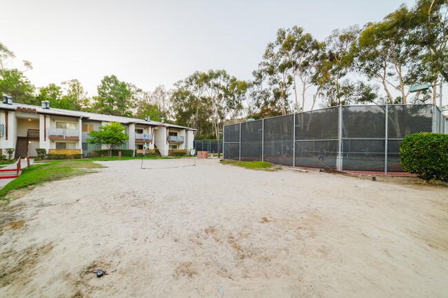 Building Photo - 1760 El Camino Real