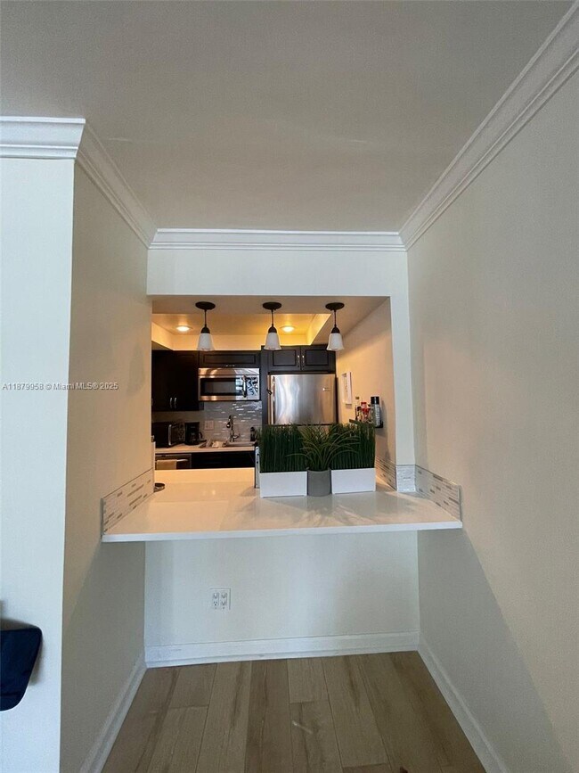 Building Photo - 209 N Fort Lauderdale Beach Blvd