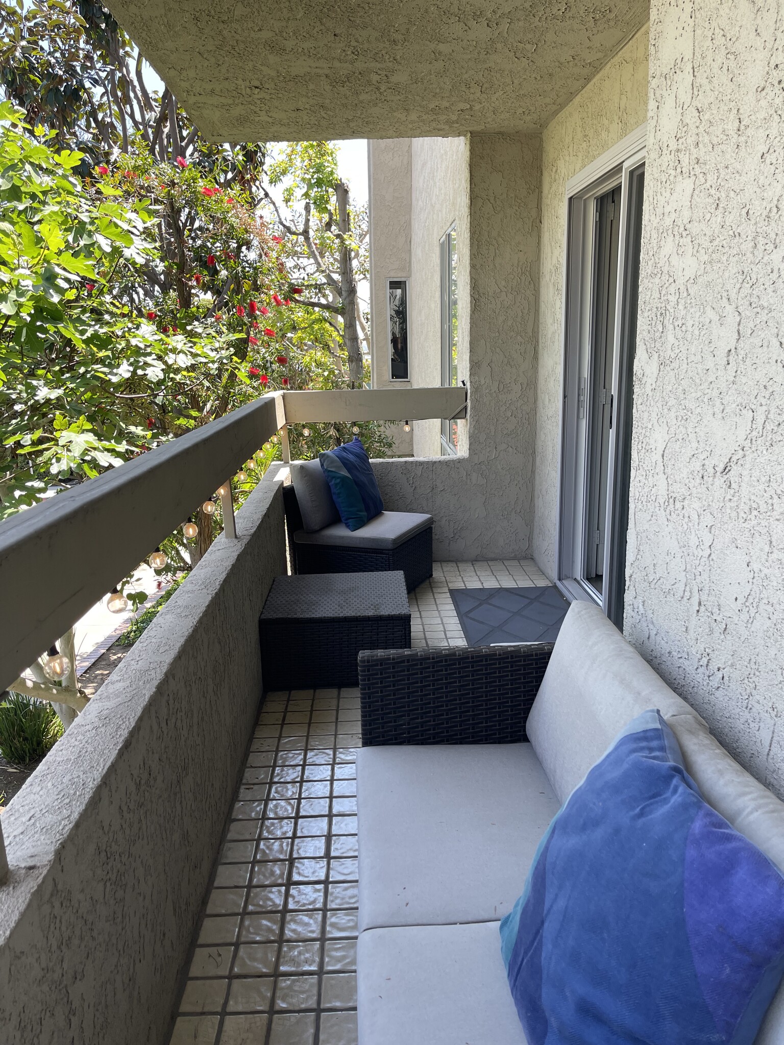 Balcony - 8960 Cynthia St