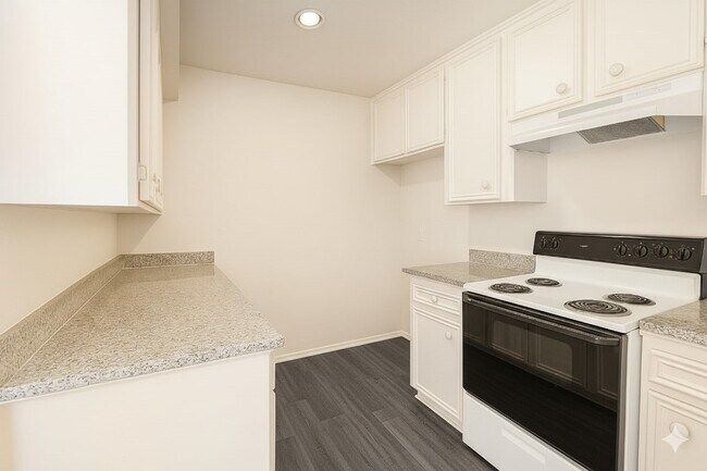 Building Photo - 9146 Wilcrest Dr