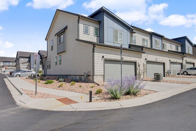 Building Photo - 1554 Rose Quartz Heights