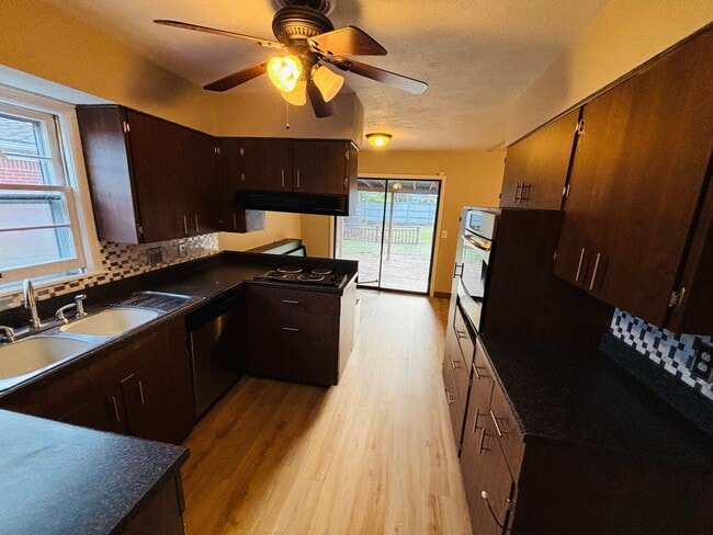 Building Photo - Remodeled 4BR Near Eastborough w/ Finished Basement & HUGE Fenced Yard – $2,000