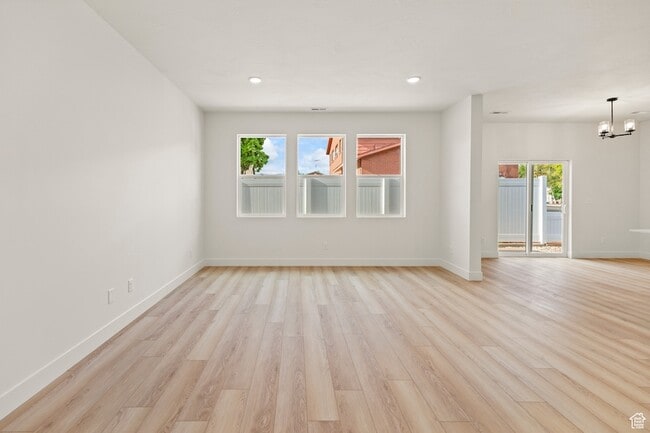 Building Photo - 150 S 100 E