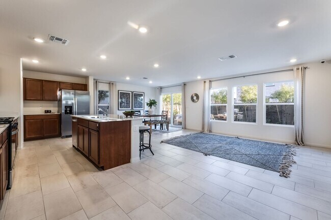 Building Photo - Be the first to live in this brand-new expansive two-story former model home!