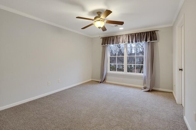 Building Photo - 10227 Matwood Oak Dr