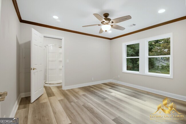 Building Photo - 1439 Westridge Rd SW