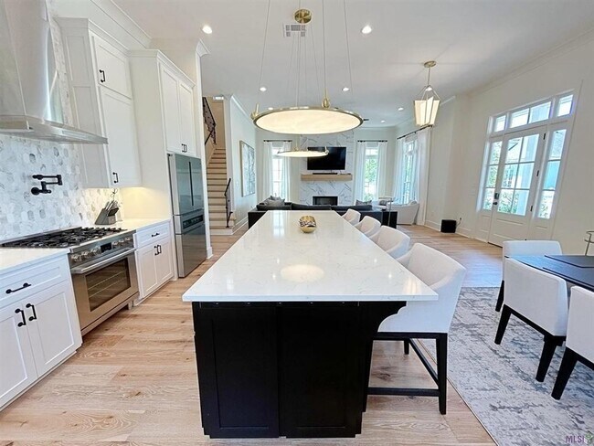 Building Photo - 4 Bedroom House in Pointe Marie- Furnished or unfurnished rental options available.