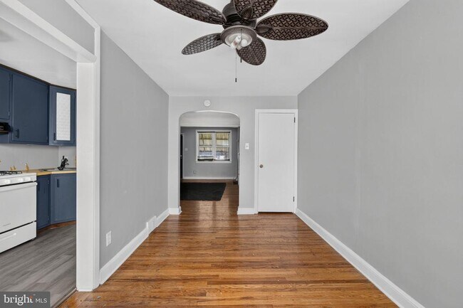 Building Photo - 351 W 22nd St