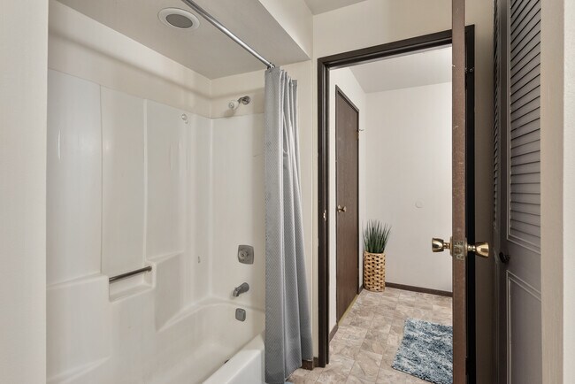 Building Photo - 7900 Harwood Ave