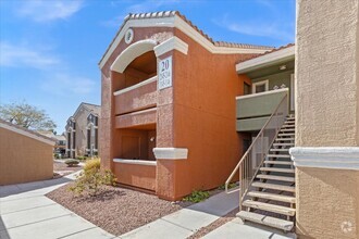 Building Photo - Fabulous Condo