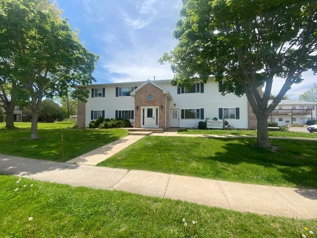 Primary Photo - $1,025 | 2 Bedroom, 1 Bathroom Apartment |...