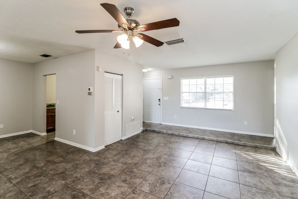 Building Photo - 5105 Chamber Ct