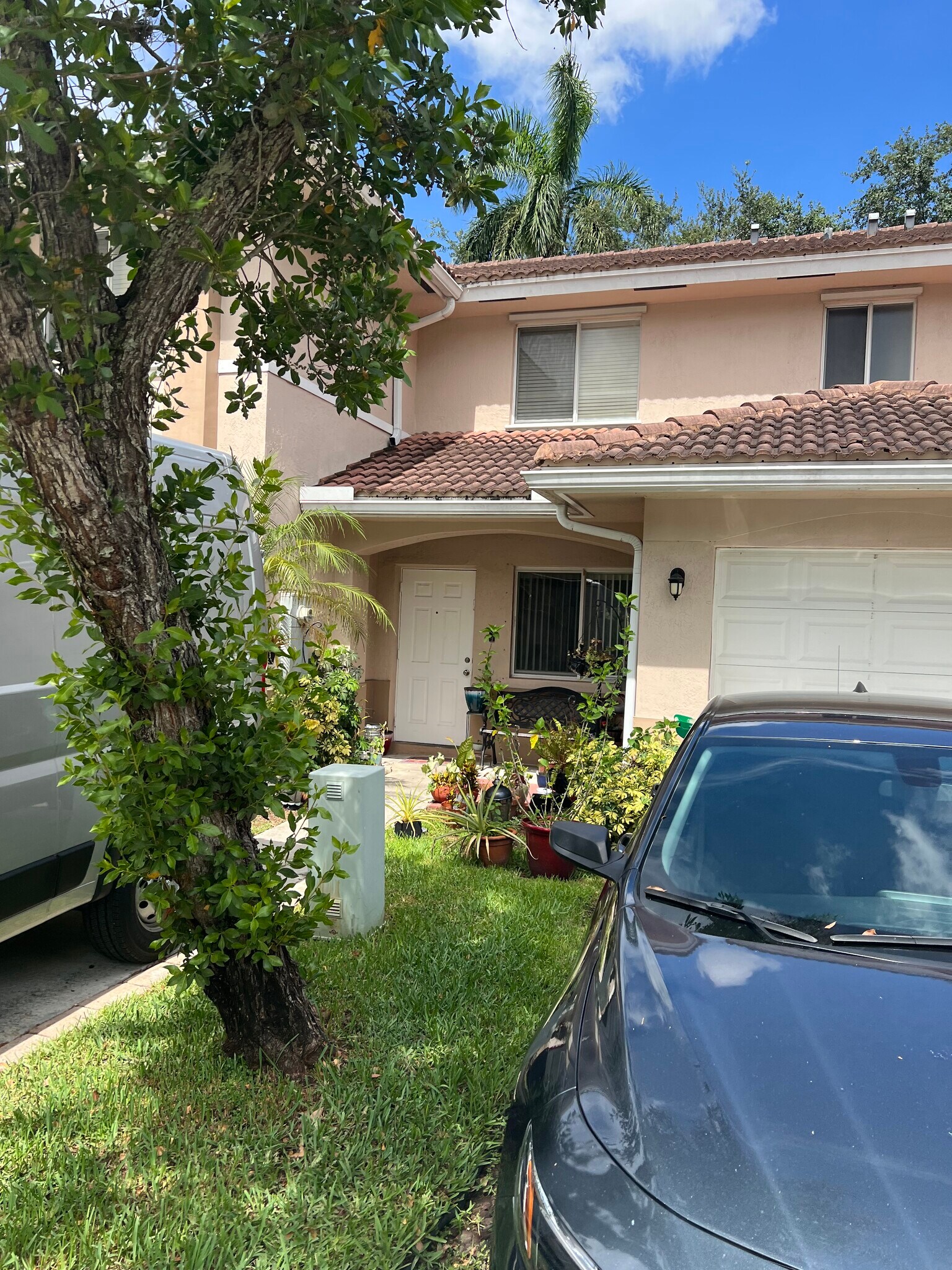 Building Photo - 4942 Garden Ct