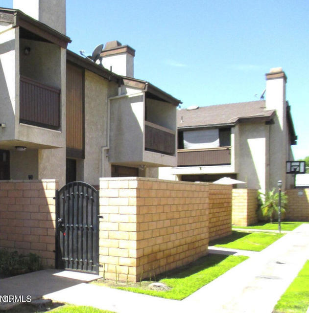 Building Photo - 6315 Seville Ave