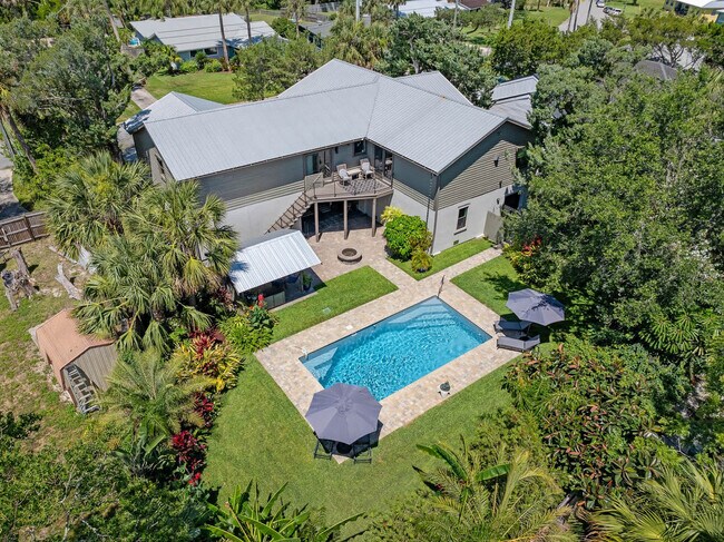 Building Photo - 430 Arricola Ave