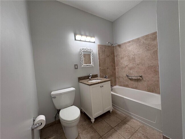 Building Photo - 260 Beach 81st St