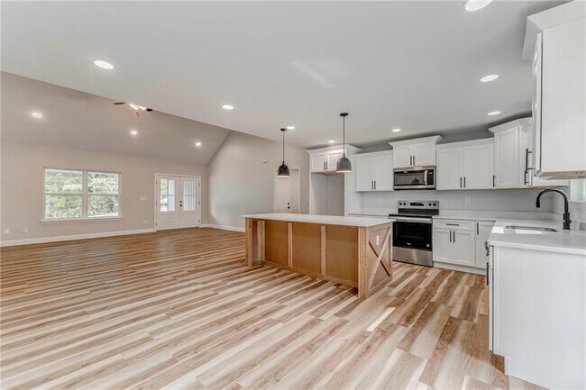 Building Photo - 22 Earls Way