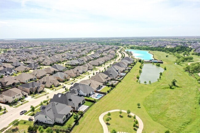 Building Photo - 16108 Gladewater Terrace
