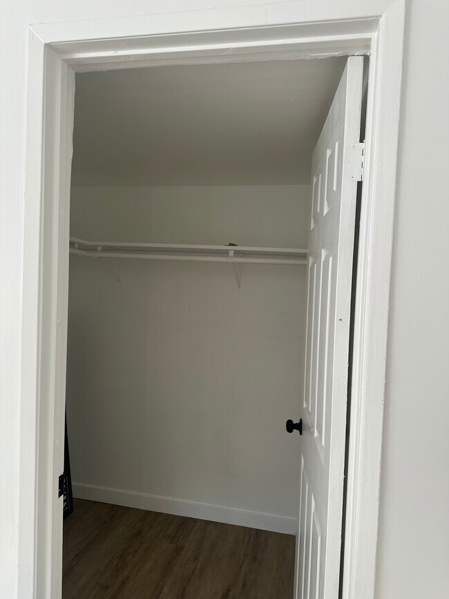 Building Photo - 9036 Carson St