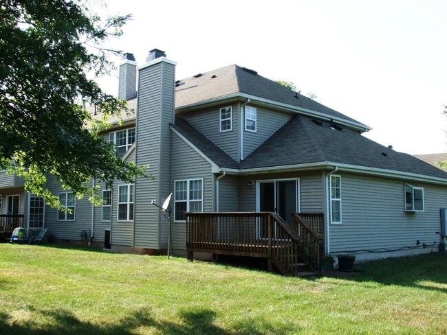 Building Photo - 12 Roxiticus Ct