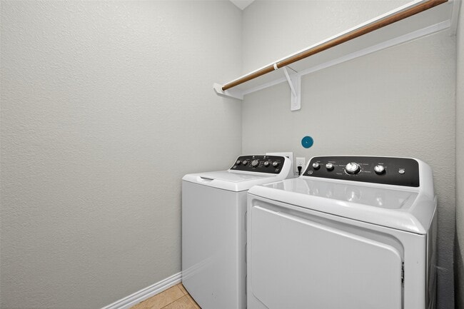 Building Photo - 26 Tidwillow Pl