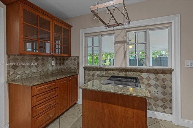 Building Photo - 9400 SW 193rd Dr