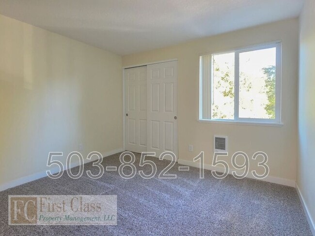 Building Photo - 3602 SW Beaverton Hillsdale Hwy