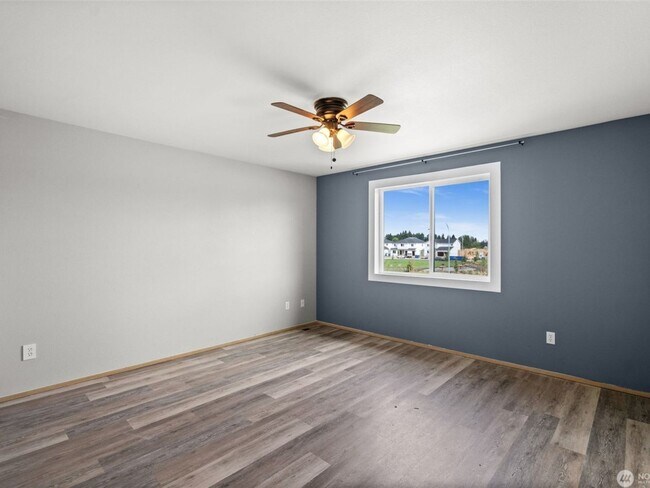 Building Photo - 16602 Greenleaf Ave SE