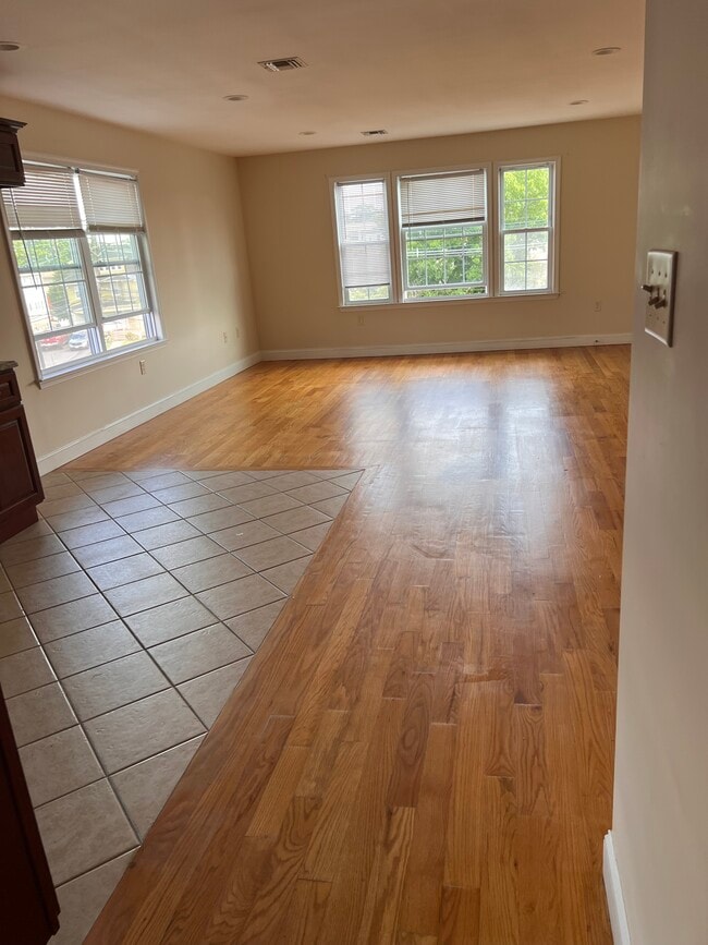 Building Photo - 401 Jersey Ave