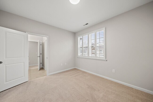 Building Photo - 2116 Curry Mdw Wy