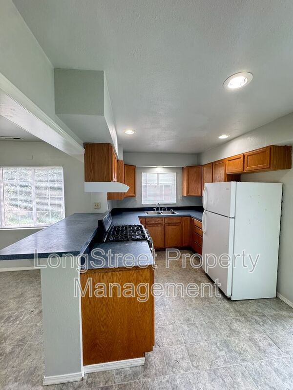 Building Photo - 1012 NW 34th St