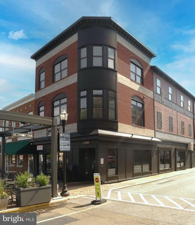 Building Photo - 22680 Washington St