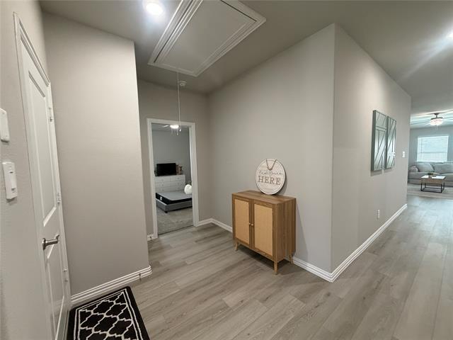 Building Photo - 706 Easthill Dr