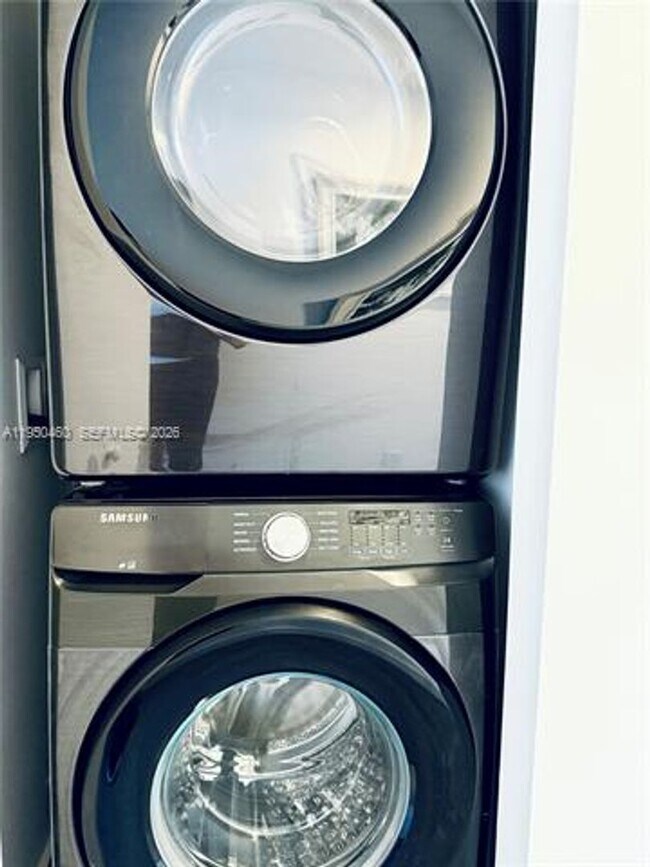 Building Photo - 4250 Biscayne Blvd