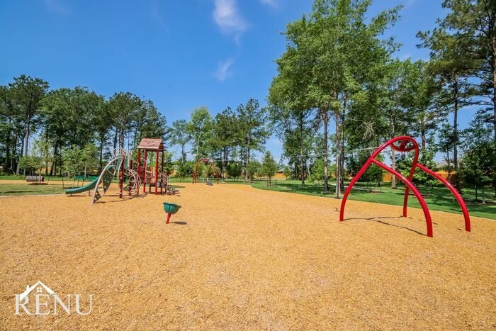 Building Photo - 10417 Sweetwater Creek Dr