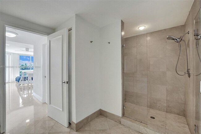 Building Photo - 3801 NE 207th St