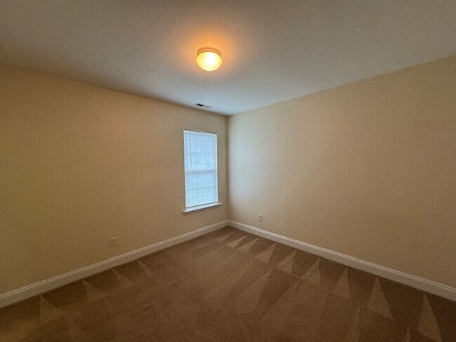 Building Photo - Home in Plantation Pointe