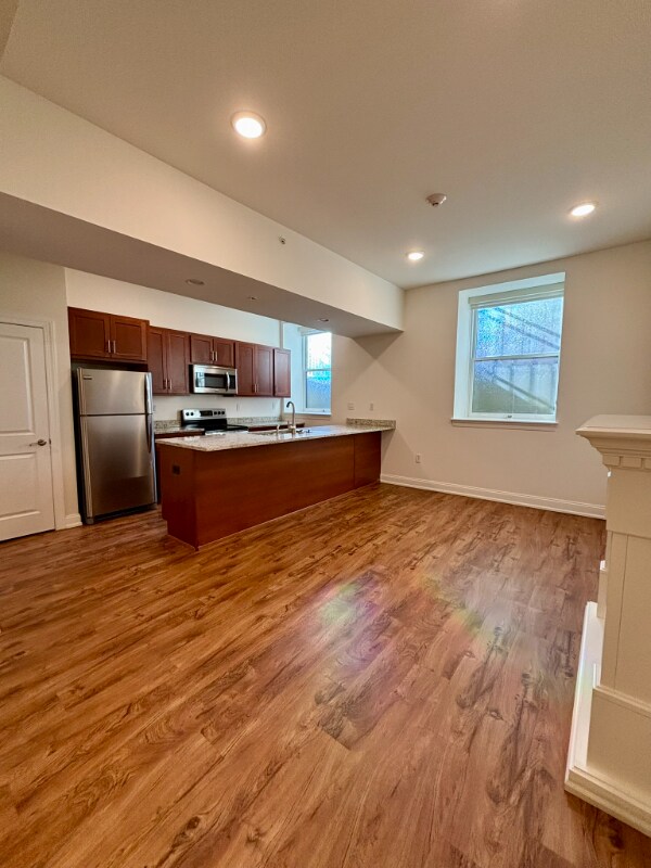 Building Photo - 591 Terrace Park