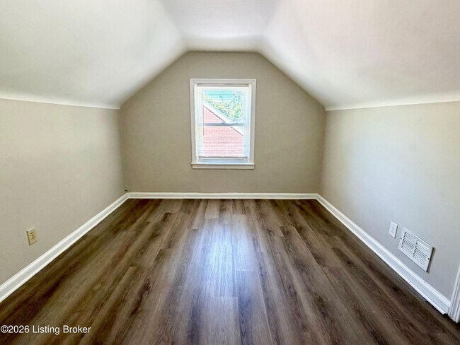 Building Photo - 6112 Corinth Way