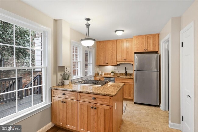 Building Photo - 414 Jefferson St