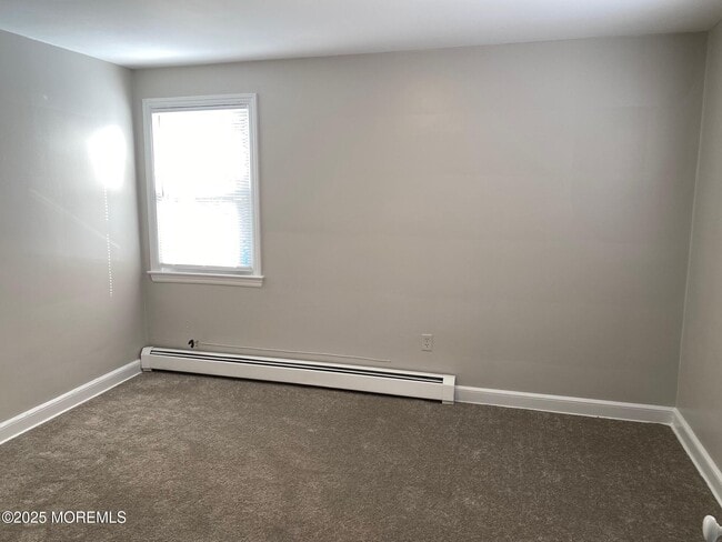 Building Photo - 22-24 Oldfield Pl