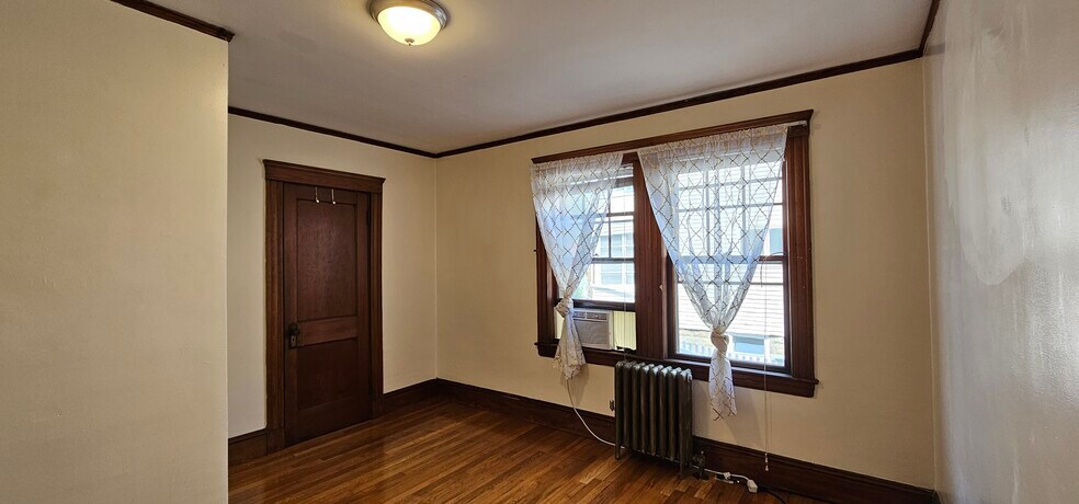 Building Photo - 28 Rawson Rd