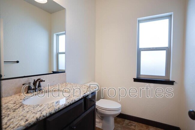 Building Photo - 6677 N Gavin Loop